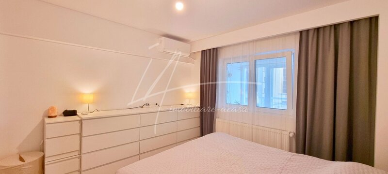 Calea Calarasilor, ap. decomandat 3 cam. renovat, partial mobilat si utilat.